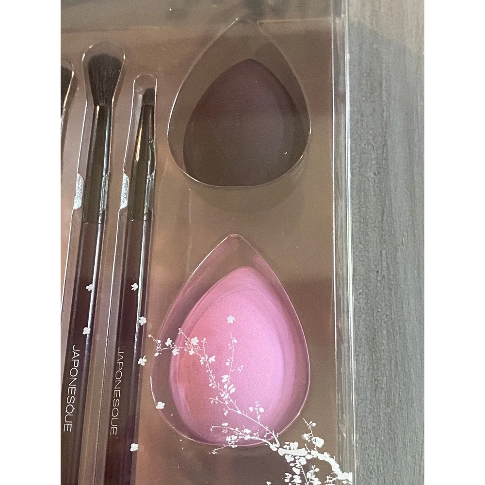 Japonesque Purple Renaissance 11 Piece Makeup Brush and Sponge Kit New